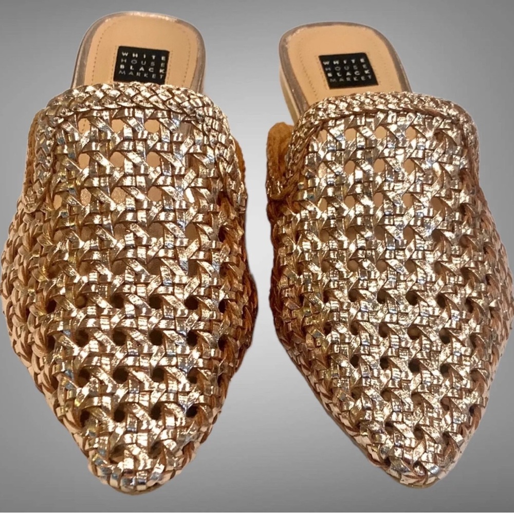 Beautiful Gold mule slides 6.5